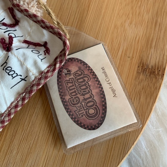 GANZ (9) Beige and Red Stuffed Bear with Heart - Picture 3 of 10